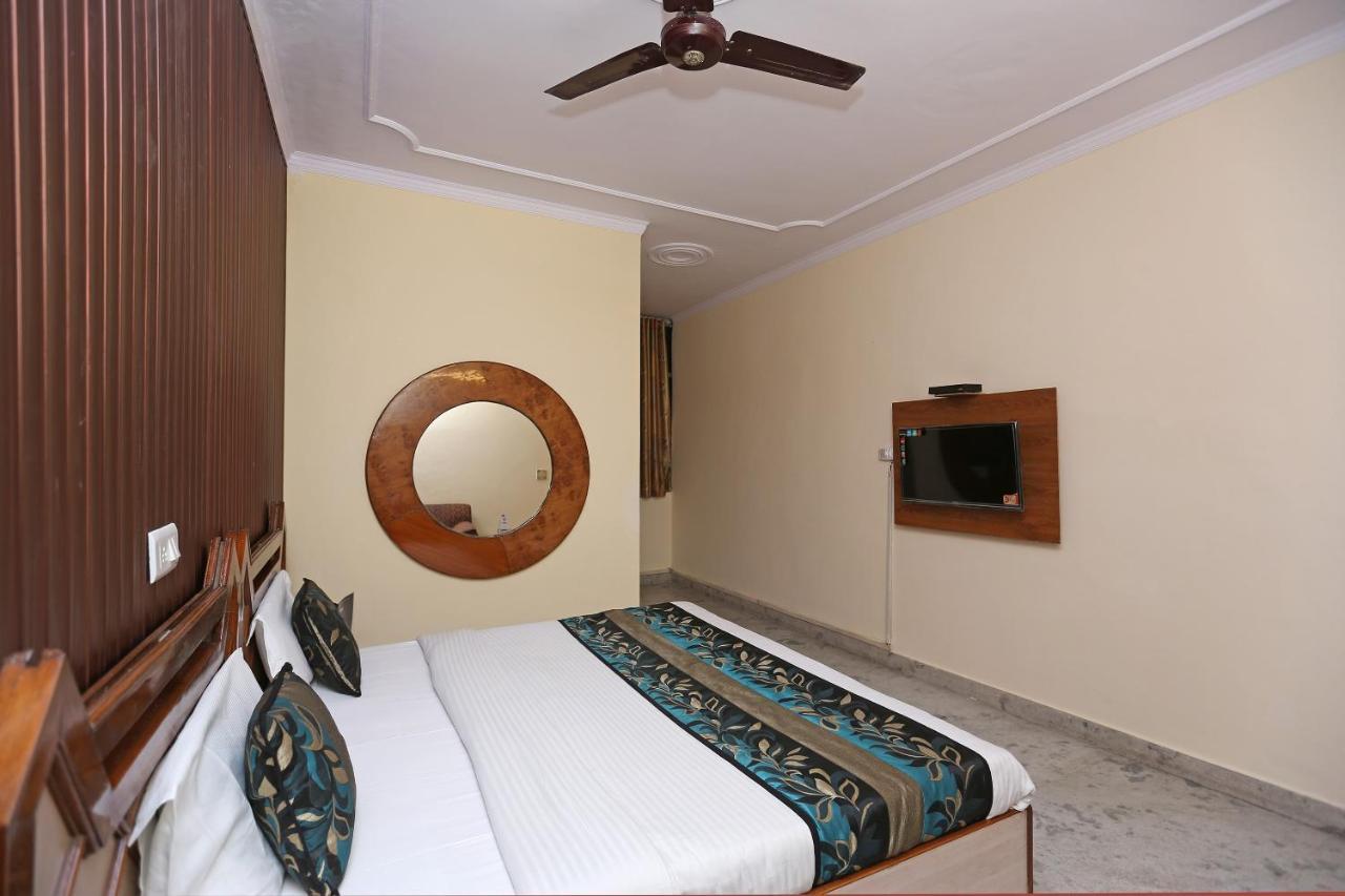 Oyo Flagship 9554 Hotel Grand Plaza فريد آباد المظهر الخارجي الصورة
